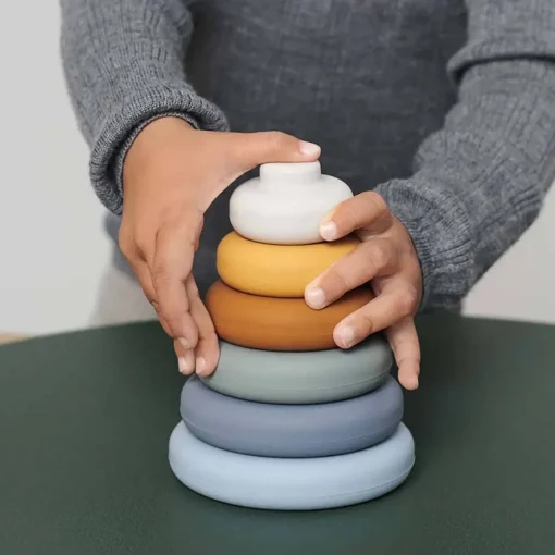 Dag Stacking Tower