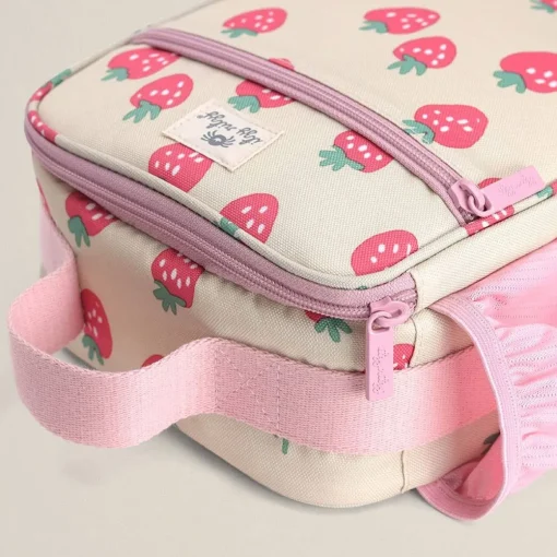 Itzy Lunch Box