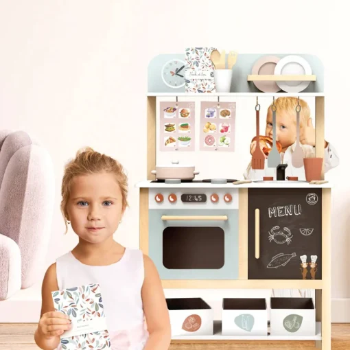 Kitchen with 20 Accessories