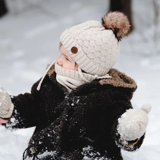 Knit Pom Pom Hat
