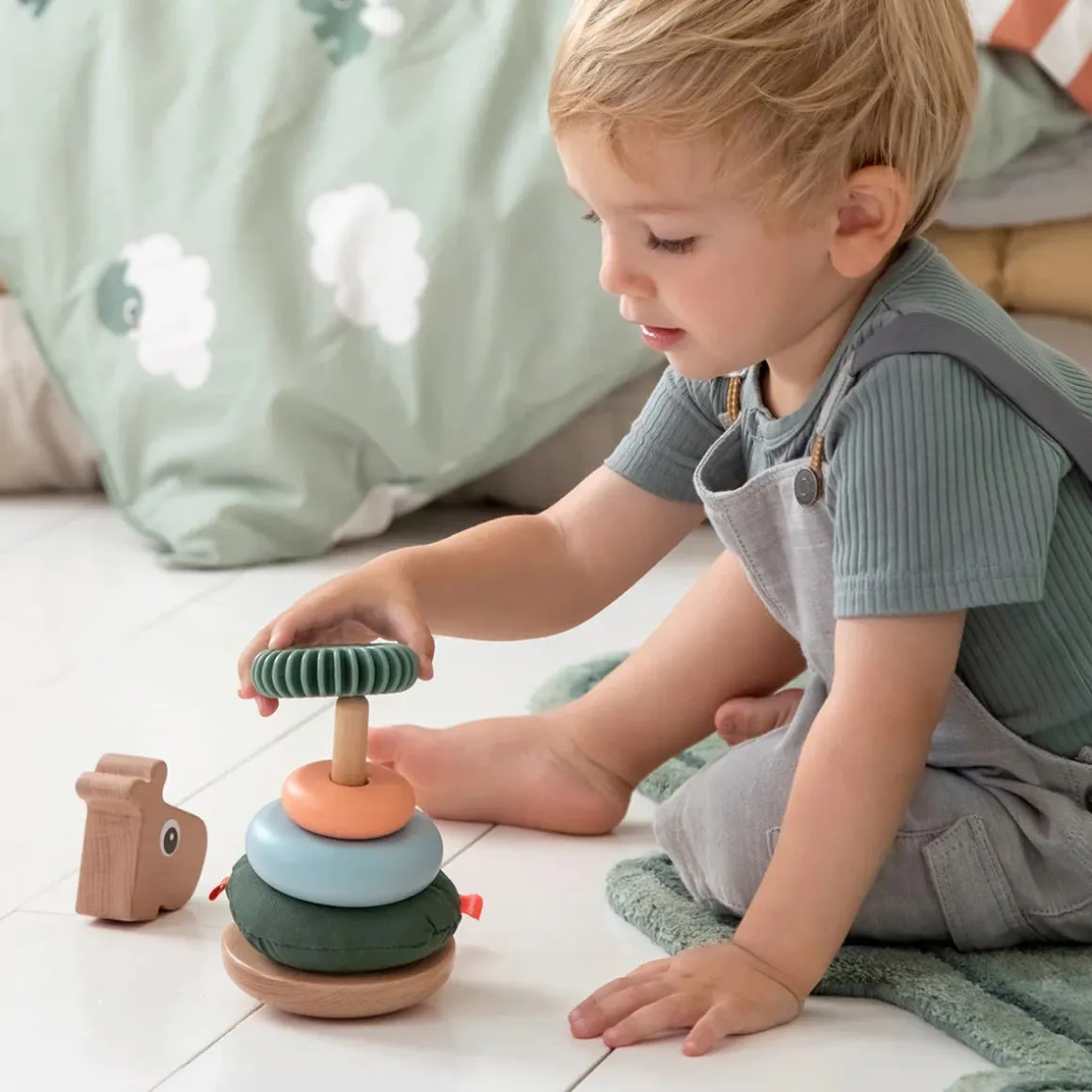 Stacking Tower Raffi