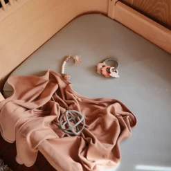 Stretchy Crib Sheet