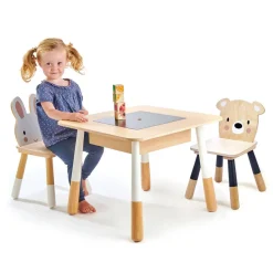 Table & Chairs