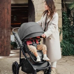 Tura Stroller